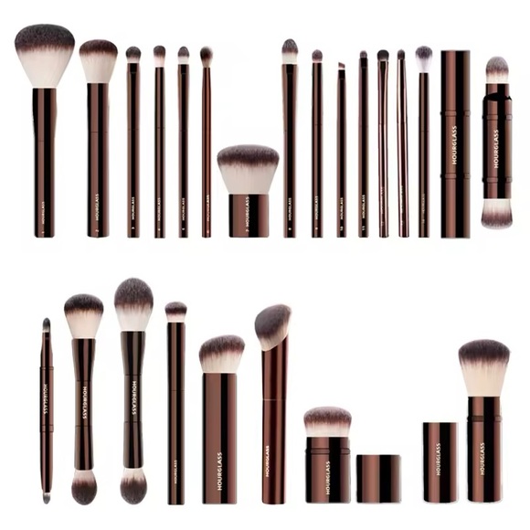 BRAND NEW Hourglass Vegan Brush Collection – 17 Piece Set sealed
💎 Retail: $690 - Picture 1 of 5